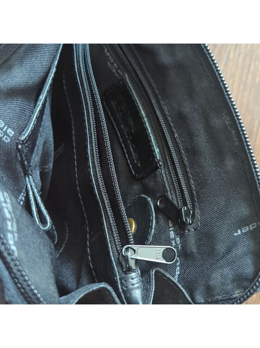 Derek Alexander CENTRAL PARK Small Two Sided Zipped Cross-body Bag - Picture 6 of 11
